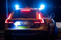 En skottskadad man hittades på söndagskvällen vid en väg på gränsen mellan Täby kommun och Vaxholm. Arkivbild.