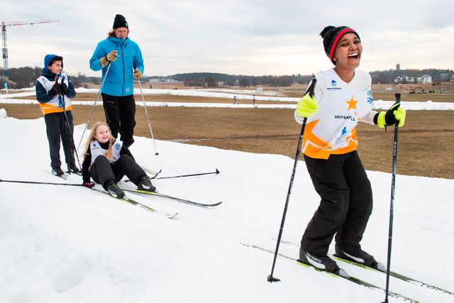 2400 barn har testat skidor på Gärdet i Stockholm under februari. Projektet ”Alla på snö” finns i 45 kommuner i hela landet.