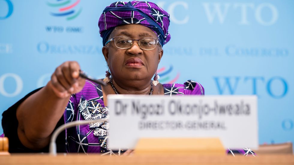 Världshandelsorganisationen WTO, med generalsekreteraren Ngozi Okonjo-Iweala, varnar för en kraftig inbromsning för tillväxten i världshandeln 2023 i en färsk prognos. Arkivbild