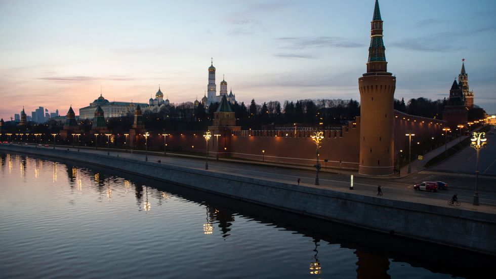 Kreml i Moskva på lördagen. Huvudstadens invånare ska isoleras på grund av virusutbrottet.
