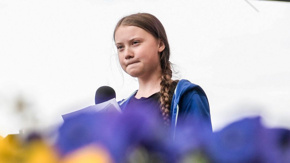 ”Nej, Sverige är inte för litet för att göra skillnad. Det tycker jag att vi har bevisat ganska bra vid det här laget”, säger Greta Thunberg i Kungsträdgården i Stockholm. 