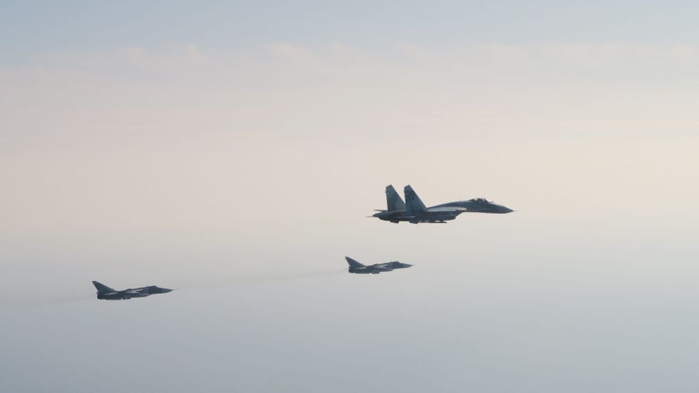 Försvarsmaktens egna bilder visar de ryska flygplanen som kränkte svenskt luftrum i samband med en militärövning tidigare i år.