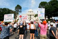 Protester mot den nya abortlagen i Alabama som är den striktaste i USA.