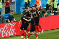 Ivan Perisic och Kroatien firar ett av målen som gav landet en historisk VM-final.