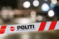 Sju gängkriminella män greps under tisdagen i Danmark. Nu har fyra av dem häktats misstänkta för att ha lämnat över totalt tre skjutvapen till två olika svenskar. Arkivbild.