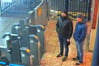Ruslan Bosjirov och Alexander Petrov på järnvägsstationen i Salisbury. Bilden är från en övervakningskamera.