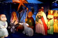 Var det sommar, inte vinter? Nya teorier om Jesu födelse presenteras. Julkrubban, med Maria, Josef, Jesusbarnet och de tre vise männen, visades på Hemslöjd- och konsthantverksmässan i Sollentuna 2002.
