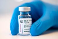 Sju personer i Storbritannien har dött till följd av de blodproppar de fått efter att ha vaccinerats med Astra Zenecas vaccin mot covid-19. Arkivbild.