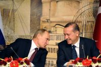 Rysslands president Vladimir Putin och Turkiets president (dåvarande premiärminister) Recep Tayyip Erdogan i Istanbuld 2012.