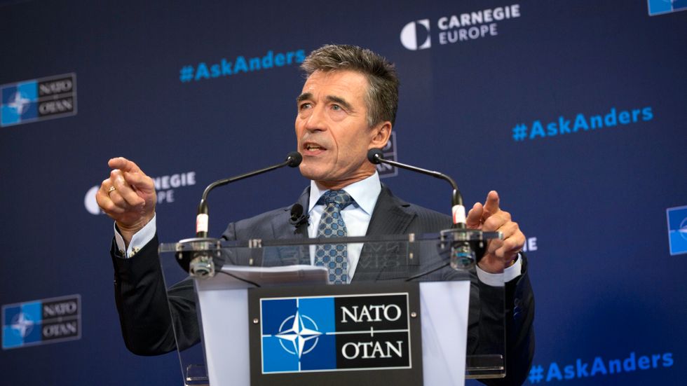 Den tidigare Natochefen menar att isoleringen av SD inte fungerar.