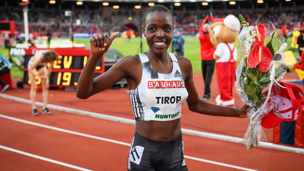 Agnes Jebet Tirop, Kenya, efter att hon vunnit damernas 5000 meter under Diamond League-tävlingar i friidrott på Stockholms Stadion 2019.