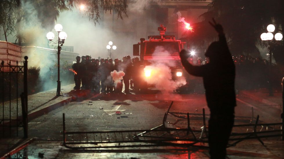 Polis och demonstranter drabbade samman i Albaniens huvudstad Tirana.