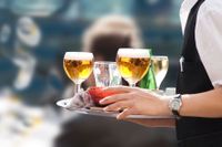 Hur mycket dricks man väntas ge skiljer sig mycket mellan vanliga semesterresmål.