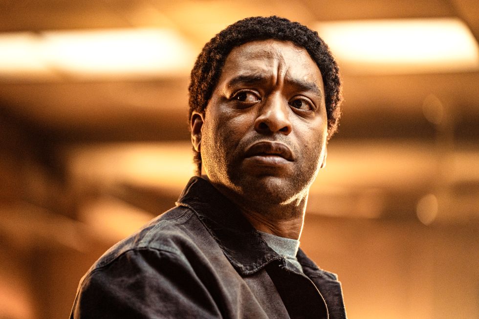 Chiwetel Ejiofor i nya tv-serien ”The man who fell to Earth”.