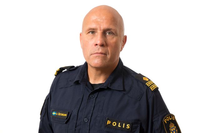 Ola Österling är presstalesperson på polisen i Region Stockholm. Läs nedan vad han säger om hur de jobbar.
