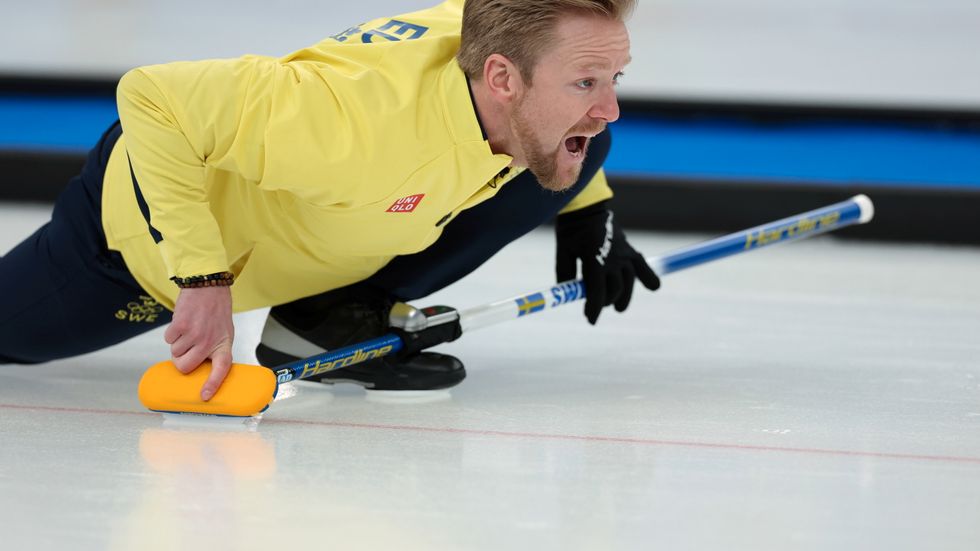Niklas Edin storspelade i OS-matchen mot Kanada.