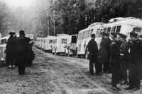 Med de ”Vita bussarna” våren 1945 kom judar som kunde berätta ingående om Auschwitz.