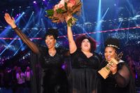 Dinah Yonas, Manna Loulou Lamotte och Ashley Haynes i The Mamas vinner Melodifestivalens final 2020 i Friends arena. 