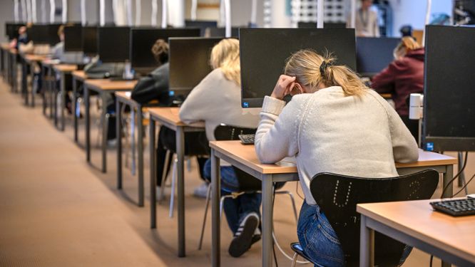 Högskoleprov vid Stockholms universitet i oktober 2023.