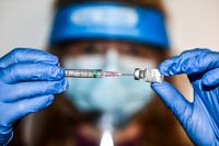 Sverige kommer inte nå immunitet via vaccinering förrän i september, enligt analysföretaget Airfinity.