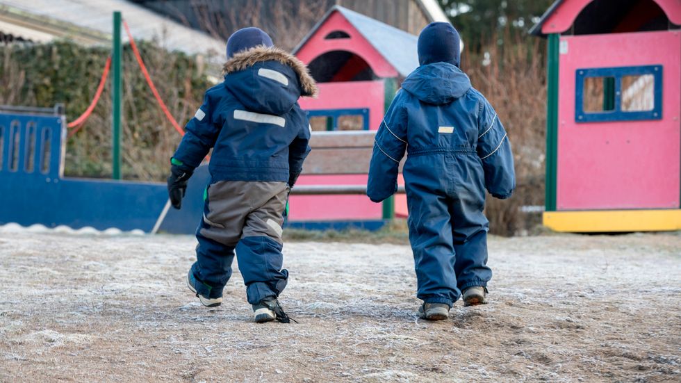 Det är en myt att barn i utsatta områden skulle klara sig bättre om de går i förskola, skriver artikelförfattaren. 