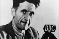 George Orwell, egentligen Eric Arthur Blair, 1903-50.