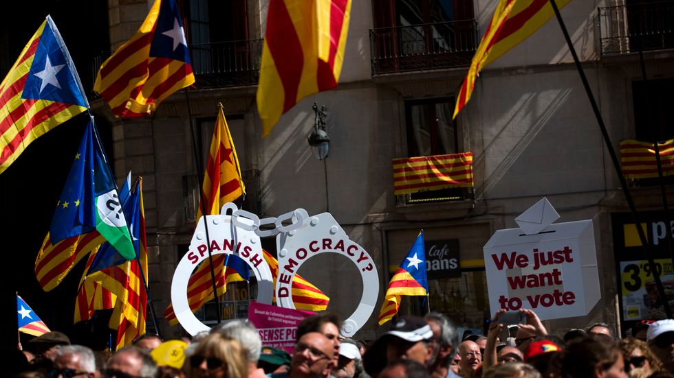 En demonstration för rätten att folkomrösta genomfördes i Barcelona på lördagen.