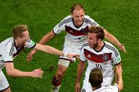 Tyskland firar efter att inhopparen Götze gjort 1–0 och vinner VM-finalen.