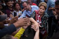 Brasiliens president Dilma Rousseff i sluttampen av valkampanjen.