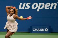 Serena Williams under segermatchen mot Margarita Gasparjan.