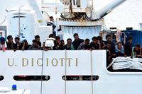 Flyktingarna som räddades av båten Diciotti.