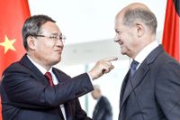 Kinas premiärminister Li Qiang och Tysklands förbundskansler Olaf Scholz.