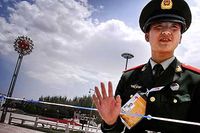 Hela Kashgar var avspärrat dagen före den olympiska facklans färd genom staden. ”Det var ett stort säkerhetspådrag eftersom polisen väntade sig den här typen av dåd”, säger Marcus Haraldsson.