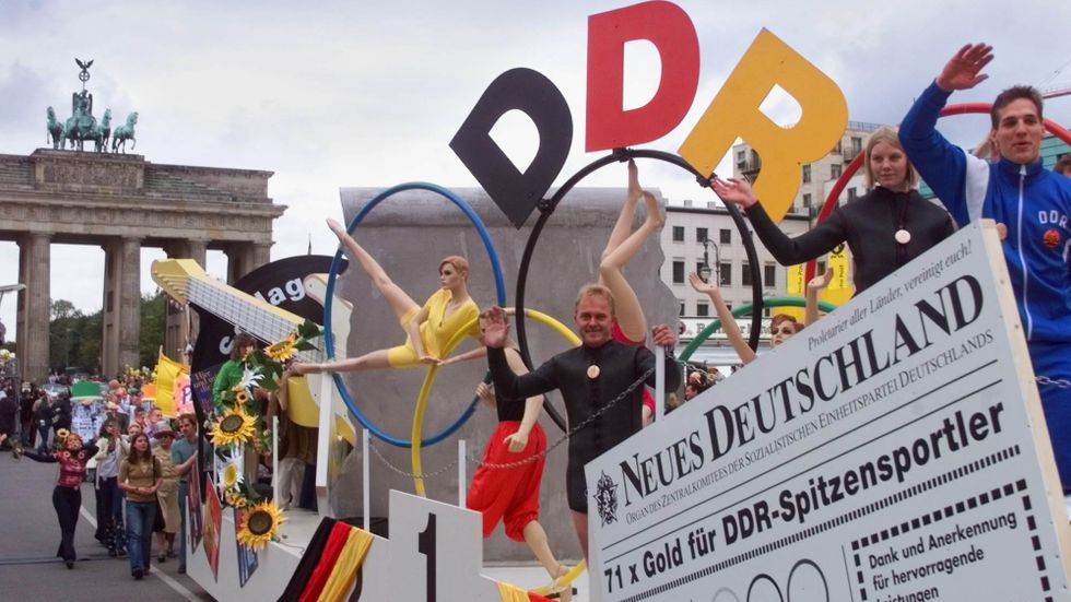 Firande 9 år efter DDRs fall