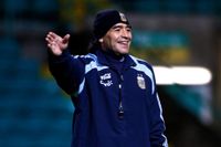 Maradona leder Argentinas träning på Celtic Park i Glasgow.