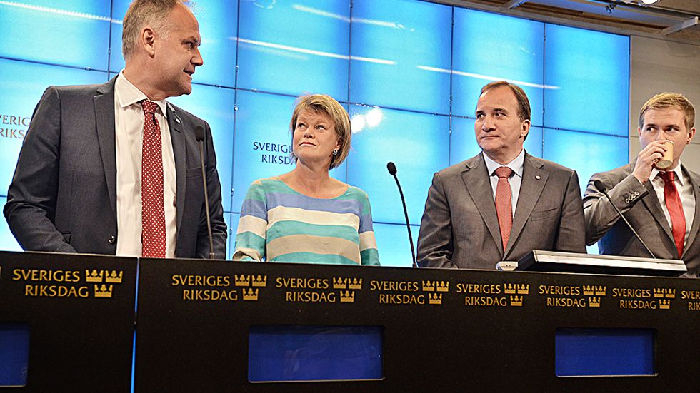 Jonas Sjöstedt, Ulla Andersson (V) statsminister Stefan Löfven (S) och Gustav Fridolin (MP).