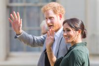 Prins Harry och hans hustru Meghan Markel uppger att paret kommer synas betydligt mindre i sociala medier.