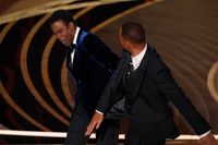 Will Smith slog till Oscarsvärden Chris Rock på Scenen på Oscarsgalan.