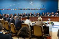 NATO:s försvarsministrar under ett möte i Bryssel 2015.