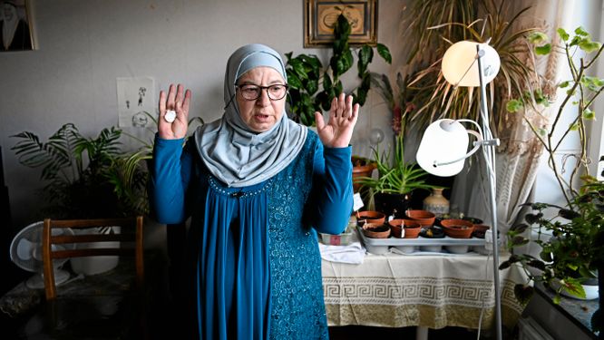 Fahyma Alnablsi, Tenstabo sedan 29 år. 