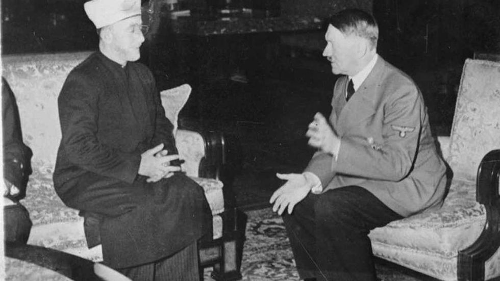 Haj Amin al Husseini, stormuftin av Jerusalem, blev en prominent gäst hos Adolf Hitlers Nazityskland under kriget.