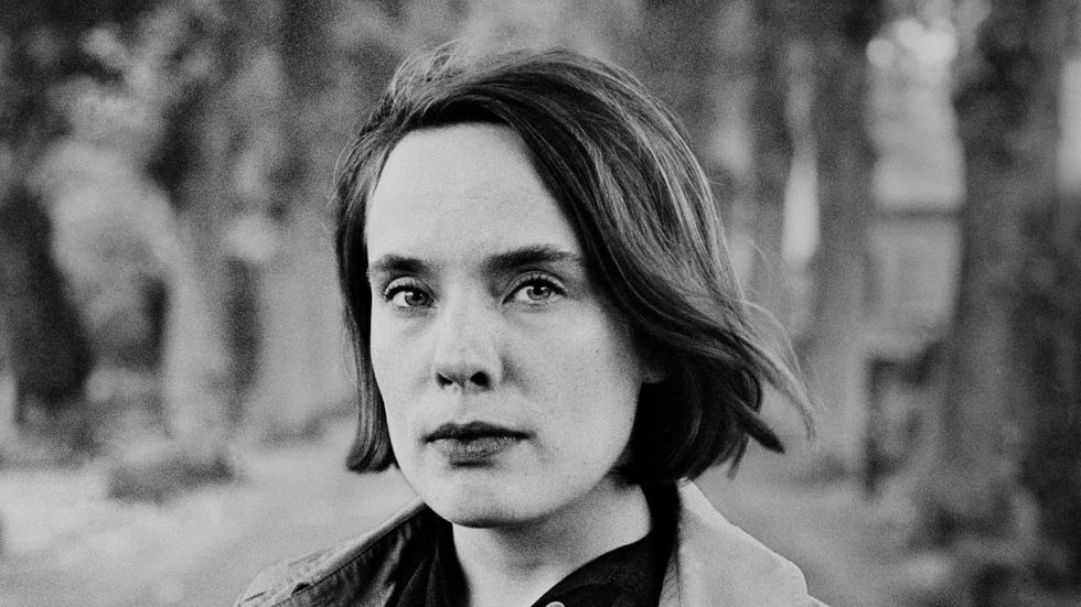Matilda Södergran (född 1987) är poet, översättare och litteraturkritiker. När SvD listade Sveriges 20 viktigaste unga poeter  2016 var hon en av dem. Nu är hon aktuell med dubbelt prisbelönta ”Överlevorna”. 