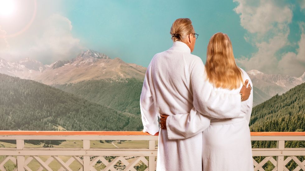 I ”Hotell Romantik” letar 28 svenska singlar över 65 år efter kärleken.