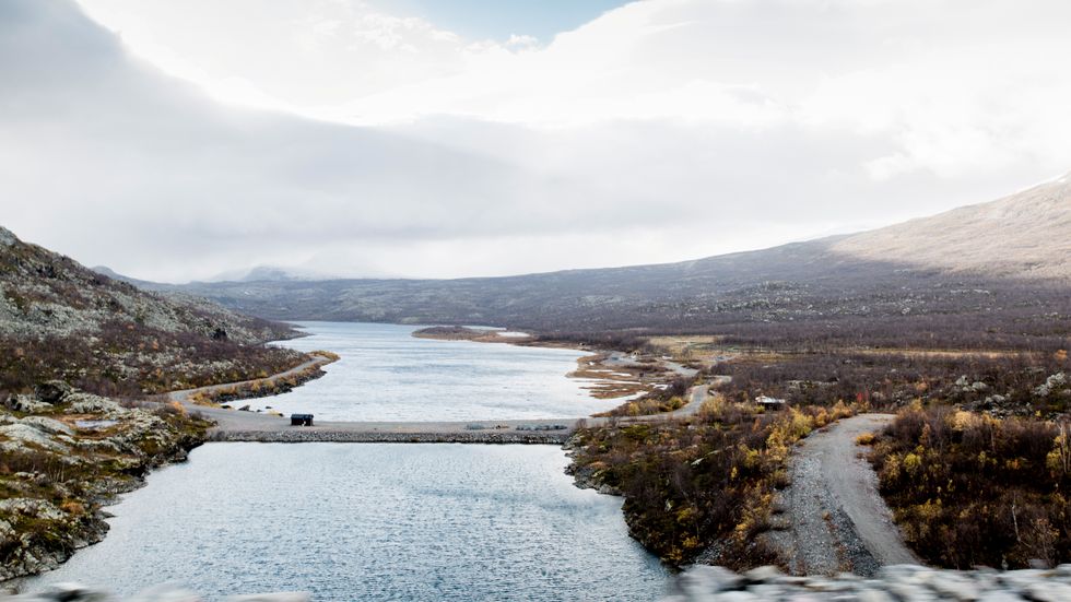 Suorvadammen i Lule älv. Sverige har ett stort vattenunderskott, enligt analytikern Björn Björnsson på Godel. ”Som det ser ut nu verkar elpriset fortsätta ligga högt under hela vintern,” säger han.