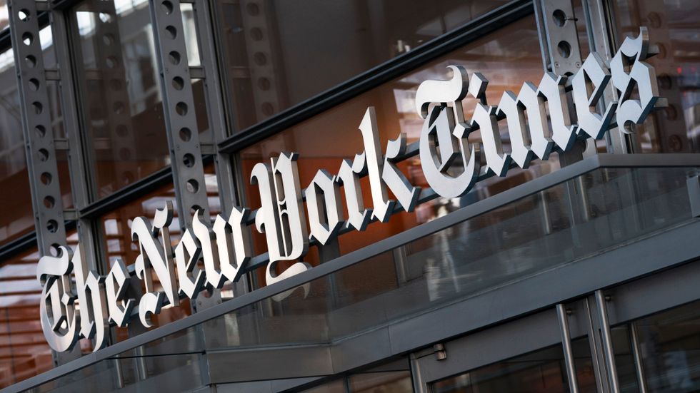 Populära Worlds köps av New York Times för ett ”lågt sjusiffrigt belopp” i dollar. 