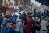 Protester i den Indienkontrollerade delen av Kashmir, 8 juni 2018. Arkivbild.