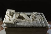 Den grekiska mytologins tvåkönade Hermafroditos, marmorskulptur från 100-talet e Kr. 