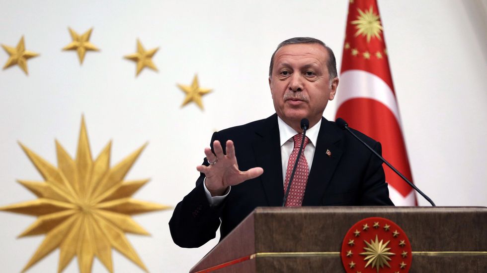 Hur länge till ska Europa legitimera Erdoğans regim?