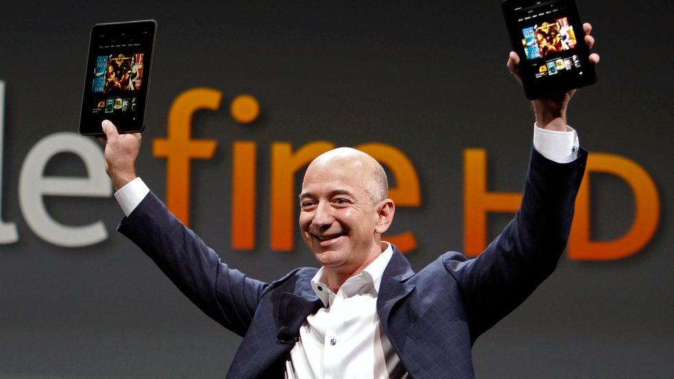 Amazongrundaren Jeff Bezos köpte 2013 anrika Washington Post för 250 miljoner dollar. Tre år senare visar tidningshuset svarta siffror. Men det har krävts många hundra miljoner i fortsatta investeringar, i framförallt teknik, för att nå dit.