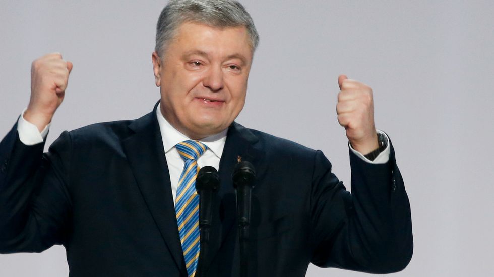 Ukrainas president Petro Porosjenko lanserar sin omvalskampanj i Kiev.